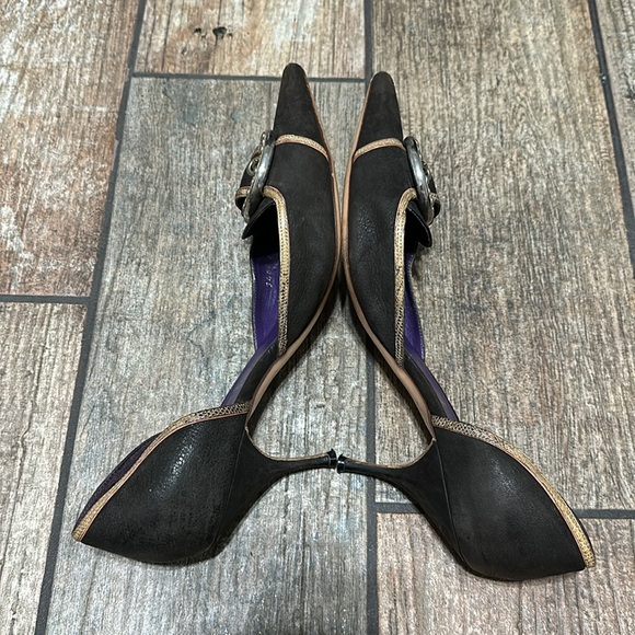 Prada Women’s Sz 40 Prada Brown Leather D'Orsay Pumps - Picture 6 of 12